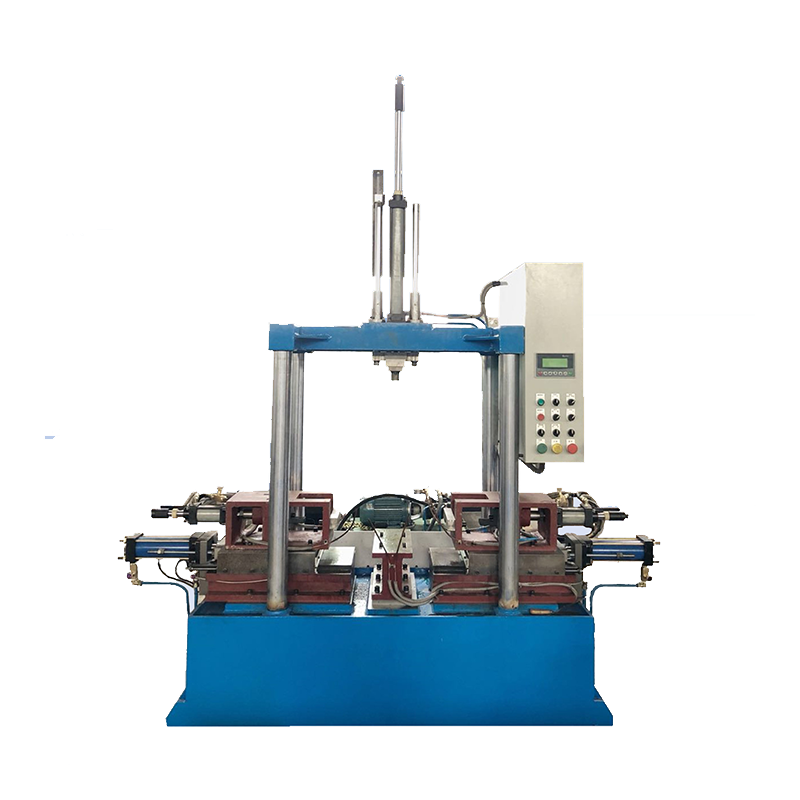 四導(dǎo)柱半自(zì)動鑄造(zào)機